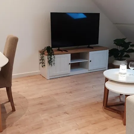 Au Sommet Virtonnais, 4p Sous Les Etoiles De Gaume *